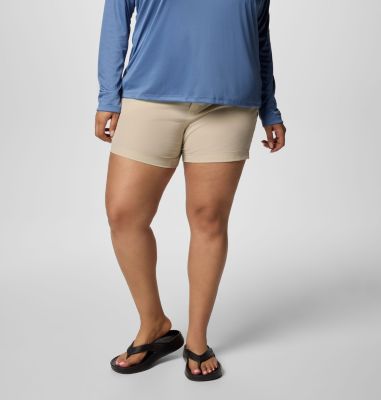 Columbia Women's PFG Coral Point  III Shorts - Plus Size-