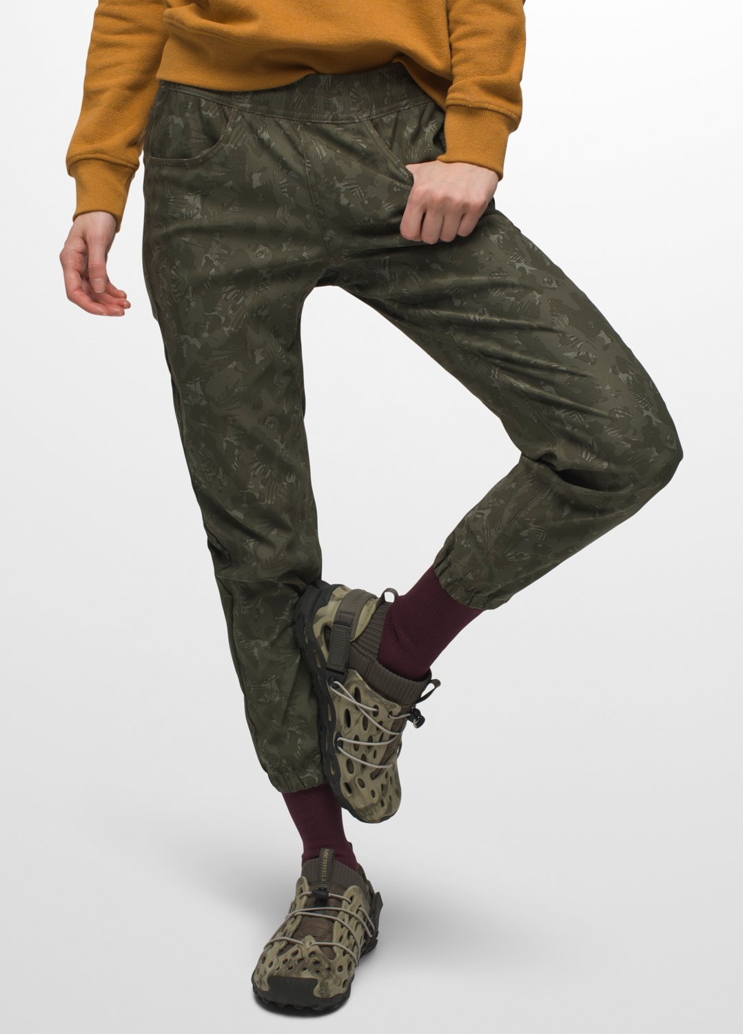 Womens prAna Halle E-Waist Jogger II - Evergreen Camo