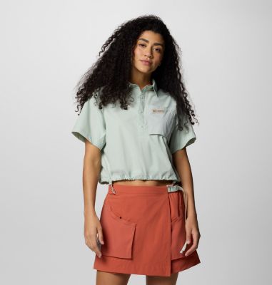 Columbia Women's Cove Beach  Woven Cropped Short Sleeve Shirt-