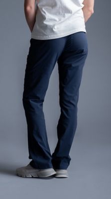 Back view of the Women’s Dynama/2™ Pant in the studio