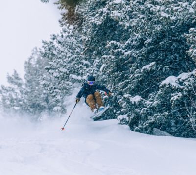 Erin Spong (she/her) ripping on skis