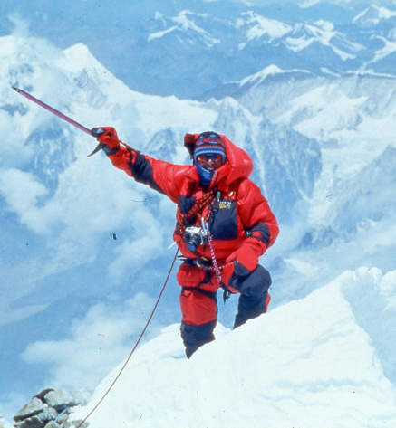 Ed takes Us To The Top of the world. Mt. Everest, 1996. Ed Viesturs climbed the world’s tallest mountains in our first mountaineering suit, putting it to the ultimate test. Thanks to his expertise and collaboration with our product designers, our high alpine designs are still some of the most trusted pieces of equipment on 8,000-meter peaks. Image: MHW Archives