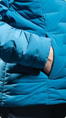 detail shots of the Women’s Stretchdown™ Hoody