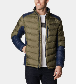 Man wearing Labyrinth Loop™ Omni-Heat™ Infinity jacket.