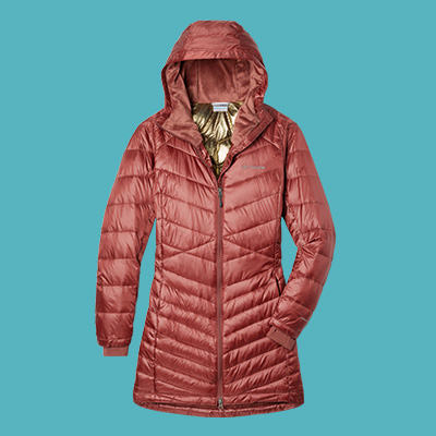 A laydown of a white puffer jacket.
