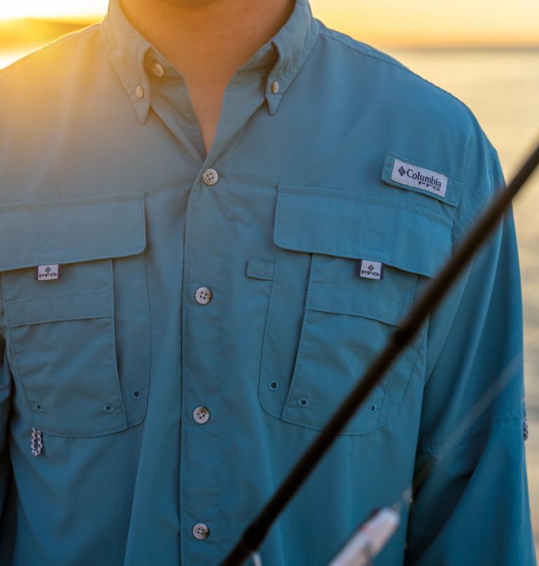 Simms Fishing Shirt Men's Medium Long Sleeve Vented Light Blue Multi-Pocket