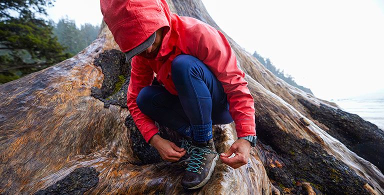 From surgeon’s knots to runner’s loops, here are the best lacing techniques for your hiking shoes