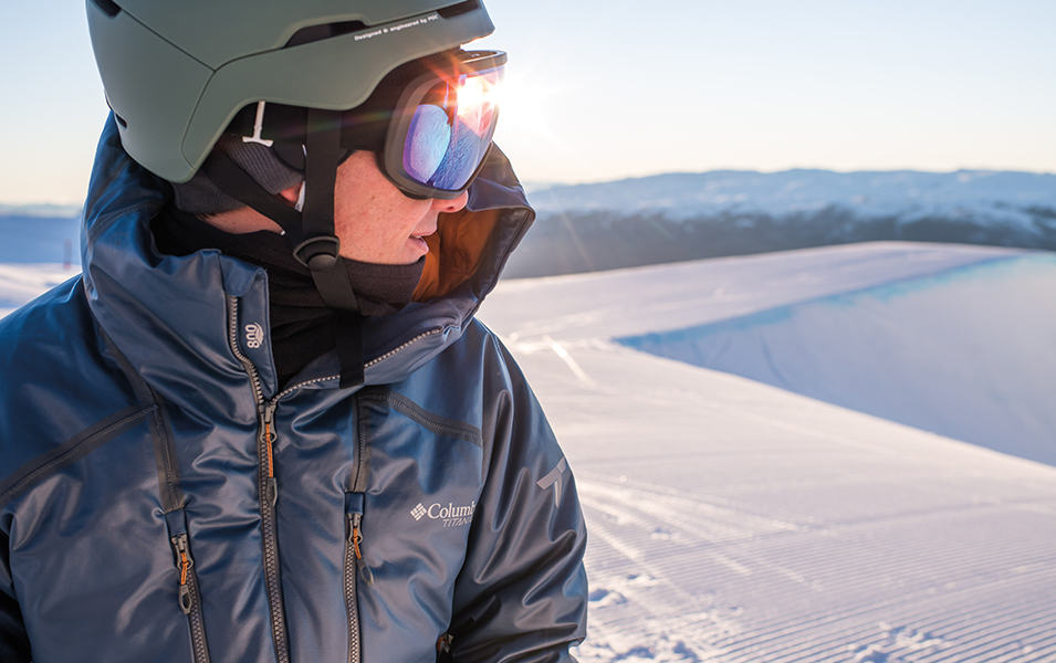 Professional freeskier and half-pipe champion Alex Ferreira says that being warm and having good gear helps you ski better. 