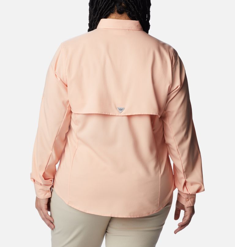 Thumbnail: Women’s PFG Tamiami II Long Sleeve Shirt - Plus Size, Color: Light Coral, image 2