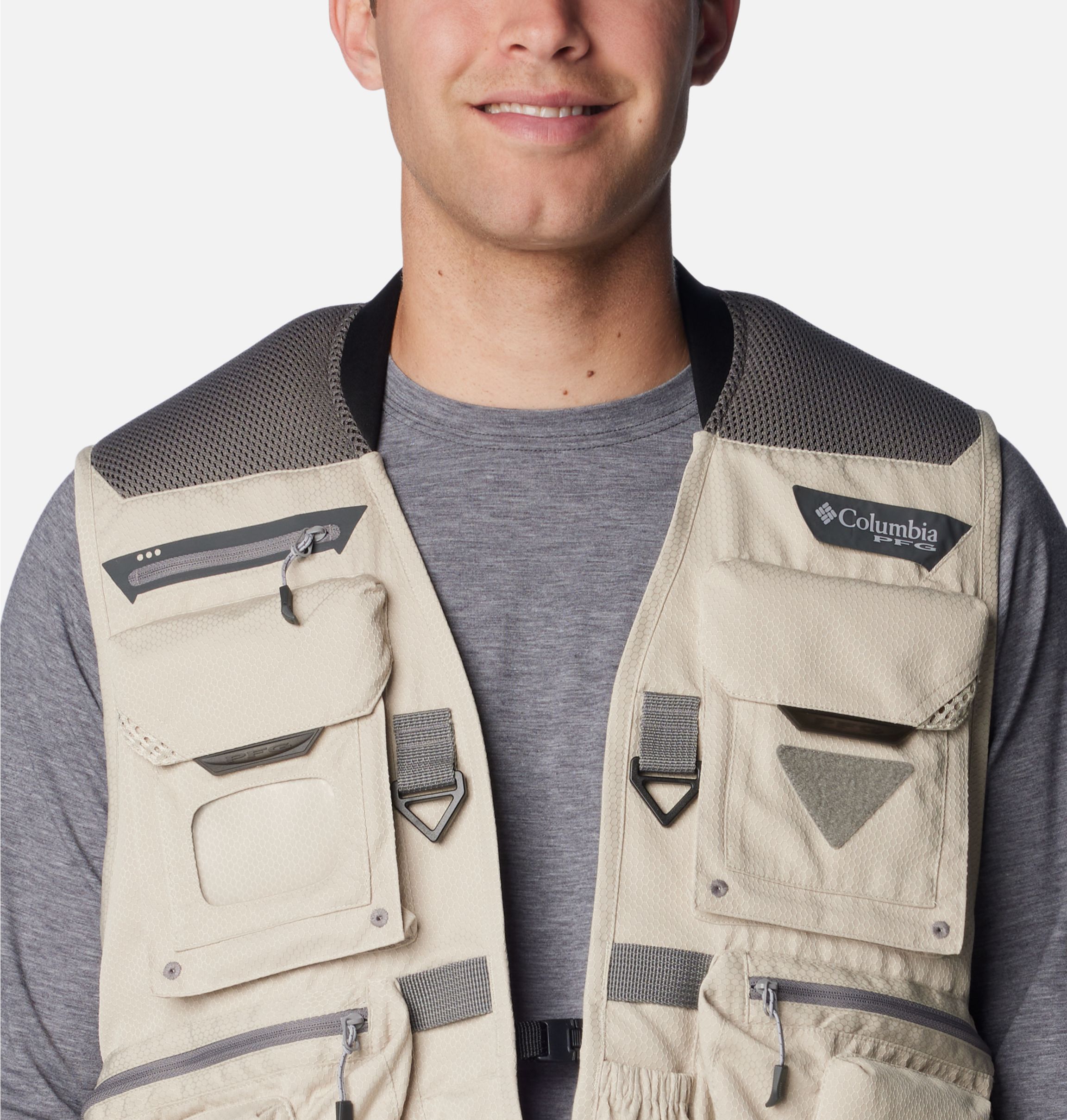 Columbia Sportswear Co Mens Fly Fishing Vest Beige Zip V-Neck Multi Pockets  L/XL