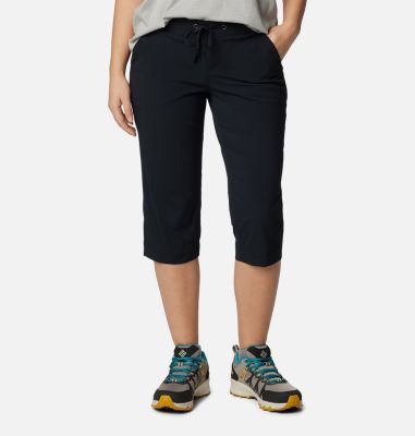 NIKE Nike Sportswear Women's Capris Women Black Capri - Buy NIKE Nike  Sportswear Women's Capris Women Black Capri Online at Best Prices in India