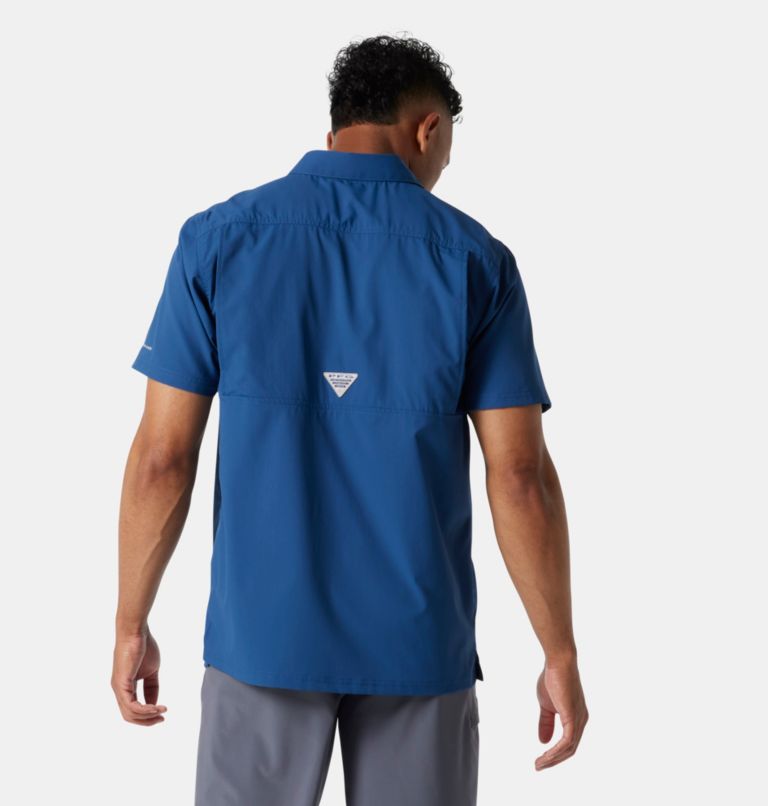 Thumbnail: Men's PFG Slack Tide Camp Shirt, Color: Carbon, image 2