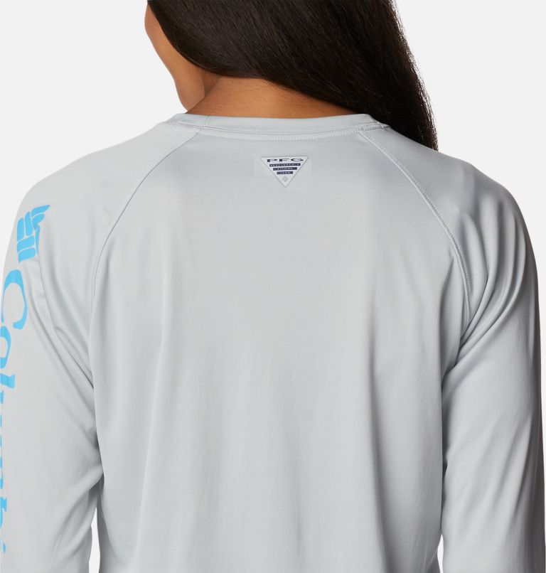 Thumbnail: Women’s PFG Tidal Tee II Long Sleeve Shirt, Color: Cool Grey, Riptide Logo, image 5