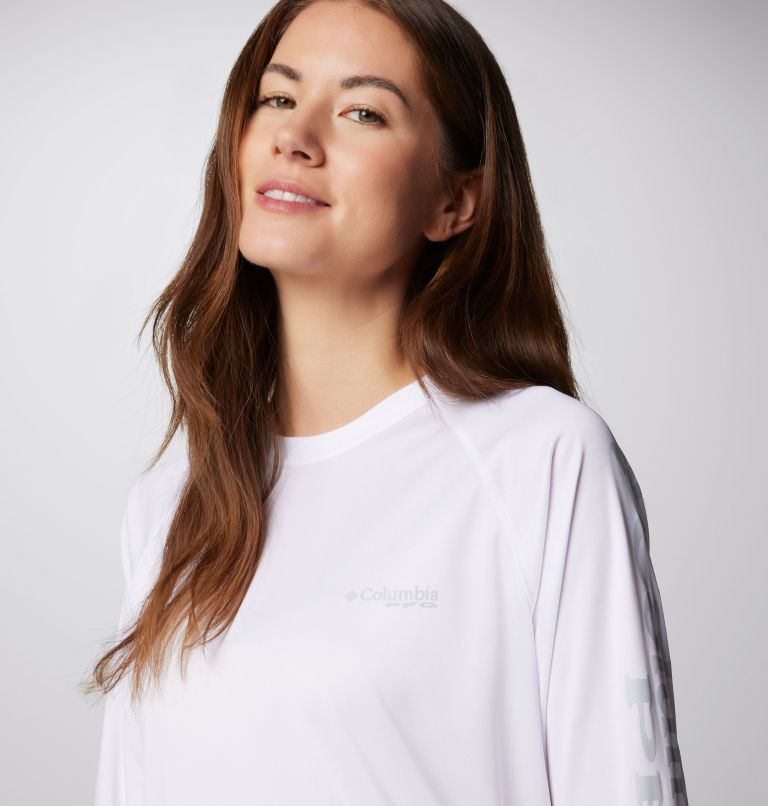 Women’s PFG Tidal Tee II Long Sleeve Shirt, Color: White, Cirrus Grey Logo, image 5