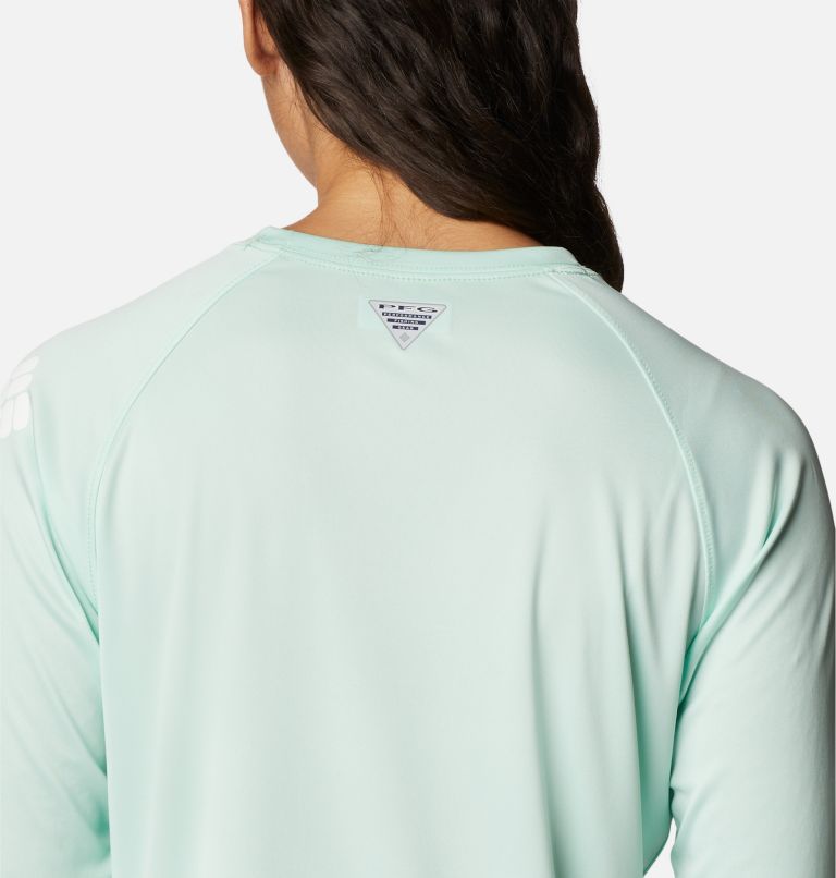 Thumbnail: Women’s PFG Tidal Tee II Long Sleeve Shirt, Color: Gullfoss Green, White Logo, image 5