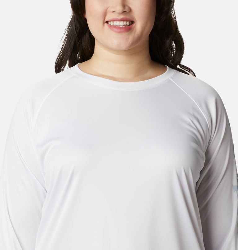 Thumbnail: T-shirt à manches longues PFG Tidal Tee II Femme - Grandes tailles, Color: White, Cirrus Grey Logo, image 4