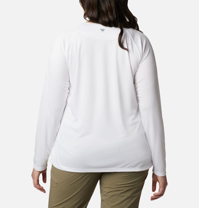 Thumbnail: Women’s PFG Tidal Tee II Long Sleeve - Plus Size, Color: White, Cirrus Grey Logo, image 2