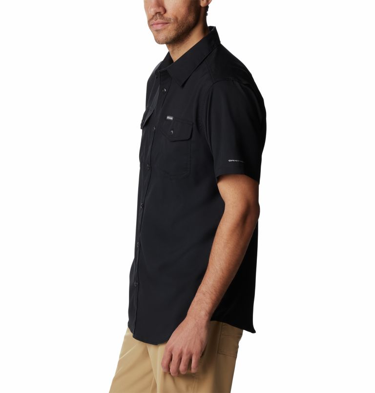 Thumbnail: Men's Utilizer II Solid Short Sleeve Shirt, Color: Black, image 3