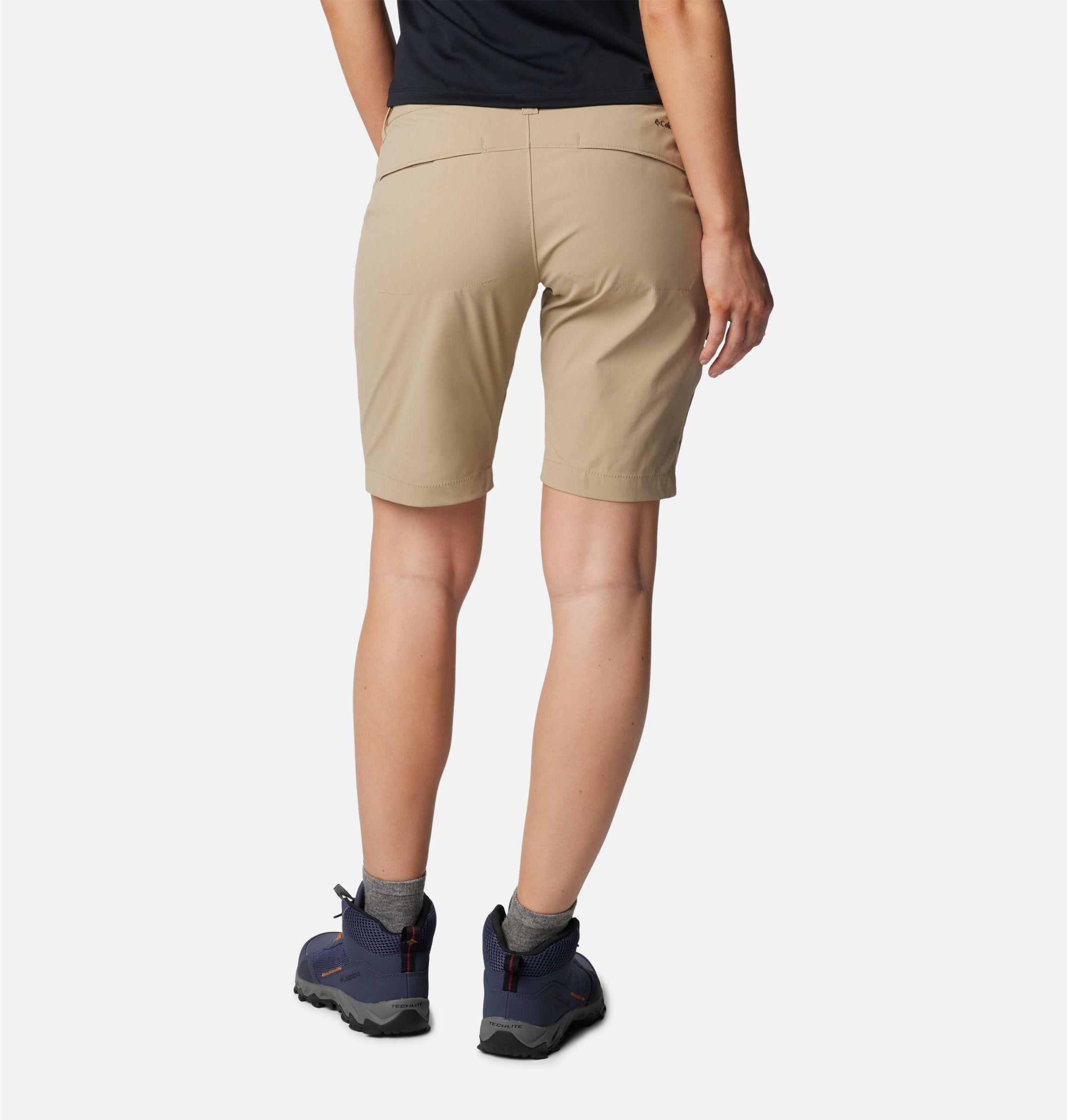 Columbia Women ' S Saturday Trail Long Short - Black