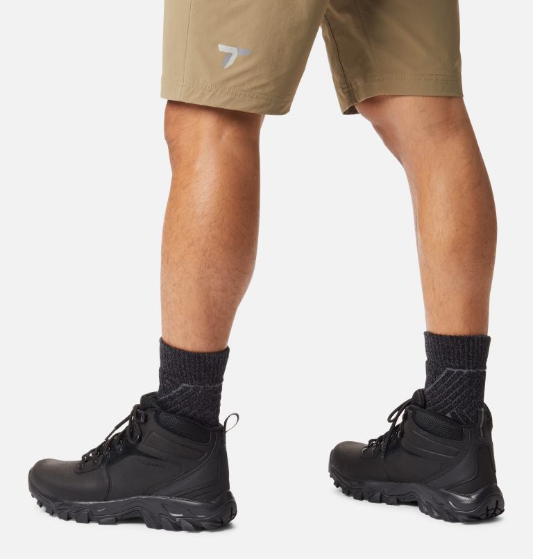 Thumbnail: Men's Newton Ridge Plus II Waterproof Hiking Boot - Wide, Color: Black, Black, image 10