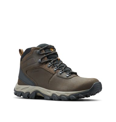 columbia newton ridge plus 2 wide