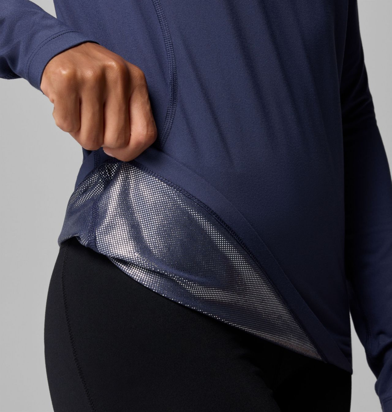 Women’s Omni-Heat™ Midweight Baselayer Crew 5