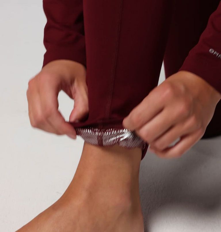 Women's Omni-Heat Midweight Baselayer Tights, Color: Rich Wine