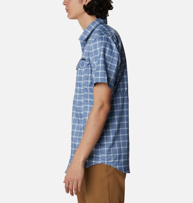 Thumbnail: Men's Silver Ridge Lite Plaid Short Sleeve Shirt, Color: Bluestone Small Grid, image 3