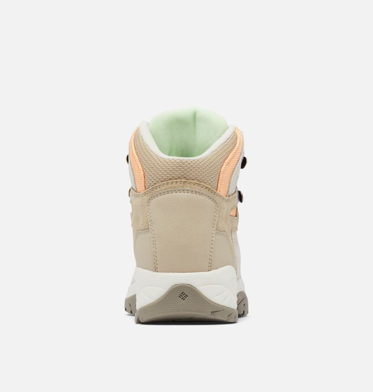 Bottes de randonnée imperméables Newton Ridge Plus pour femme, Color: Light Sand, Peach, image 8