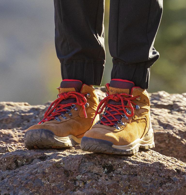 Thumbnail: Women’s Newton Ridge Plus Waterproof Amped Hiking Boot, Color: Elk, Mountain Red, image 13