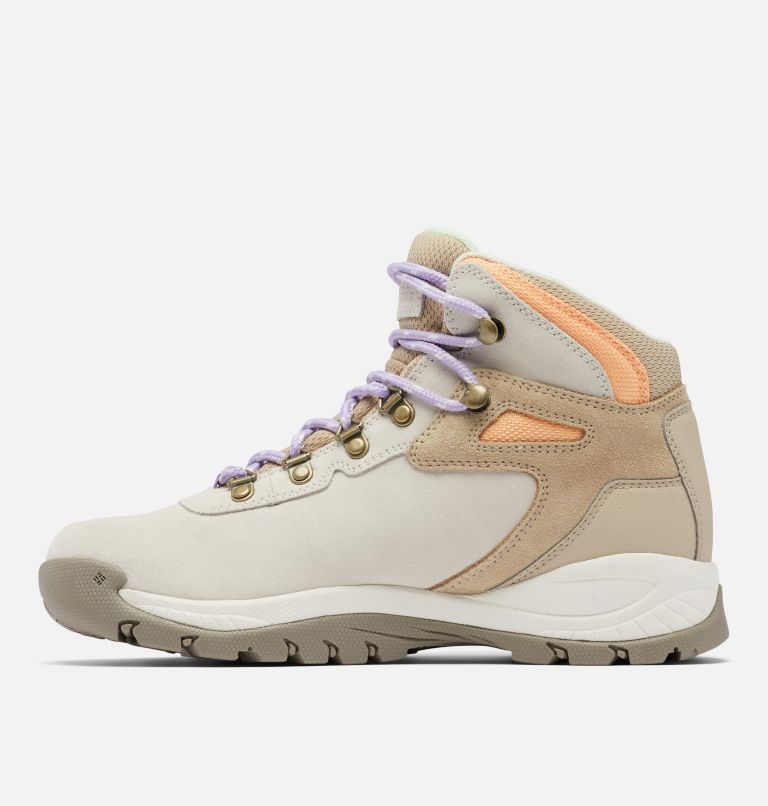 Bottes de randonnée imperméables Newton Ridge Plus Amped pour femme - Large, Color: Light Sand, Peach, image 5
