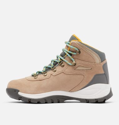 columbia newton ridge plus hiking boot