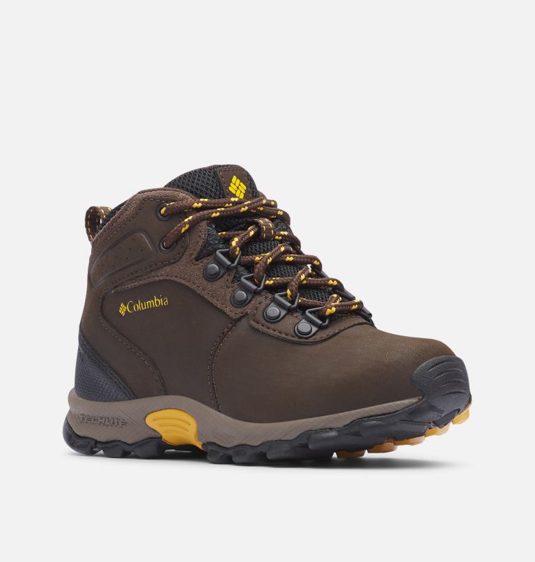 Thumbnail: Big Kids' Newton Ridge Waterproof Hiking Boot, Color: Cordovan, Golden Yellow, image 2