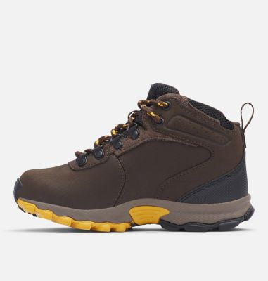 columbia kids hiking boots