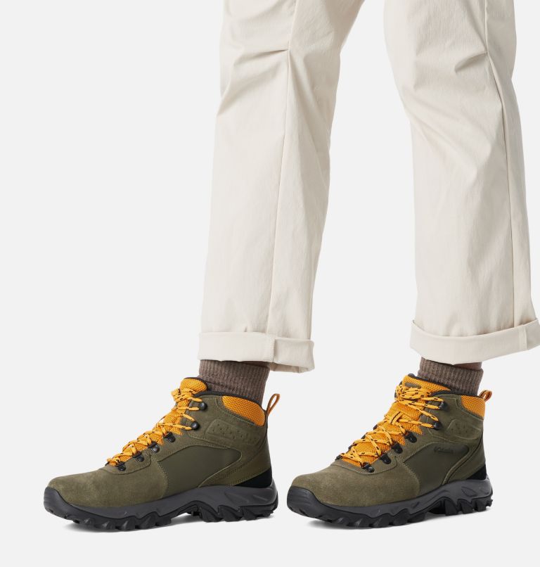 Thumbnail: Men's Newton Ridge Plus II Suede Waterproof Hiking Boot, Color: Peatmoss, Raw Honey, image 10