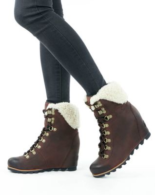 sorel conquest shearling wedge