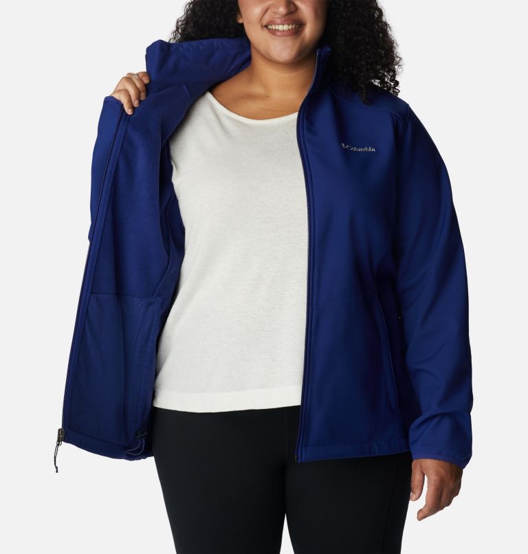 Women's plus size store columbia softshell jacket