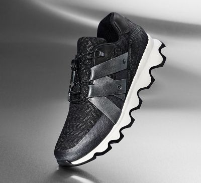 sorel kinetic sneaker