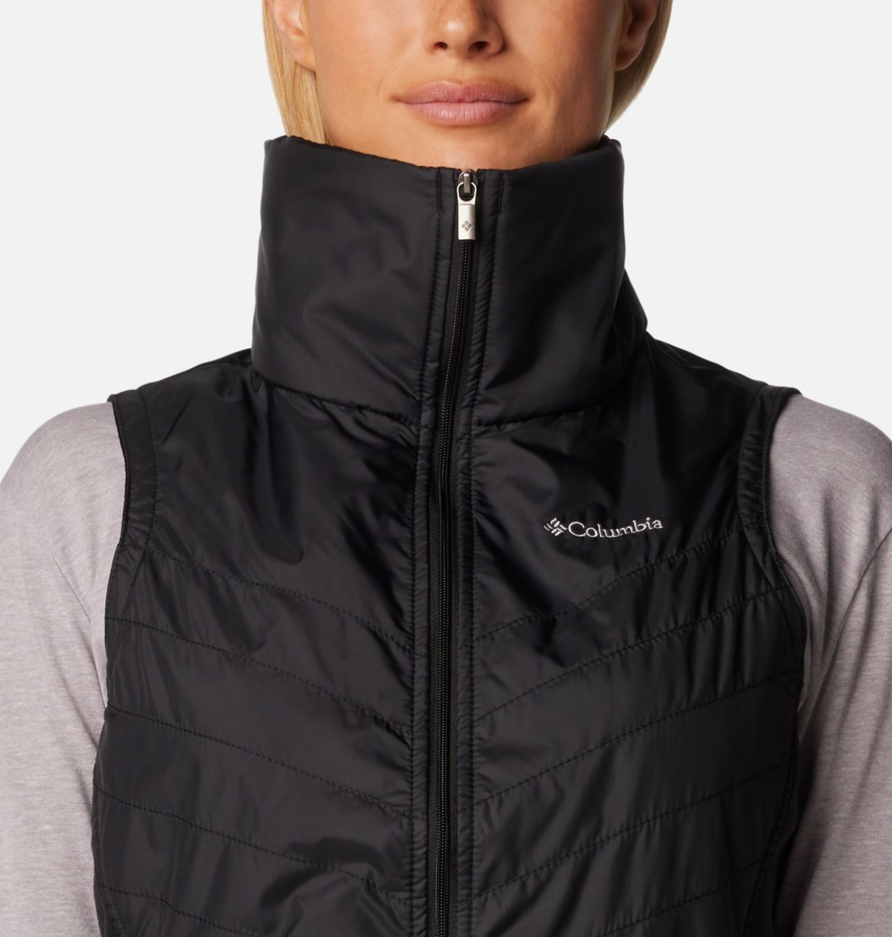 Women’s Mix It Around™ II Vest 4