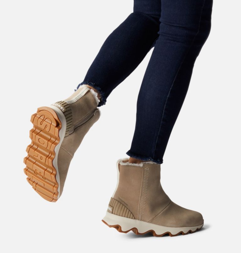 Thumbnail: Women's Kinetic Short Boot, Color: Sandy Tan, Gum 2, image 8