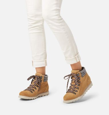 sorel ainsley conquest boot