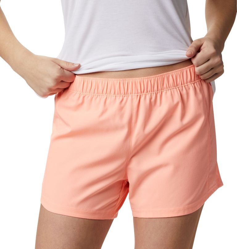 Thumbnail: Women's PFG Tamiami Pull-On Shorts, Color: Tiki Pink, image 4