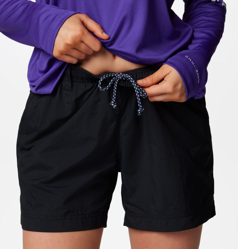 Thumbnail: Women's PFG Backcast Water Shorts, Color: Black, image 5