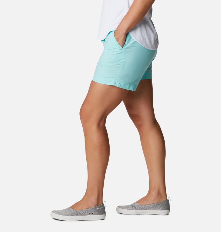 Thumbnail: Women's PFG Backcast Water Shorts, Color: Gulf Stream, image 3