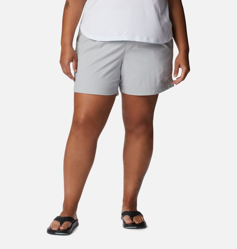 Thumbnail: Women's PFG Backcast Water Shorts - Plus Size, Color: Cool Grey, image 1