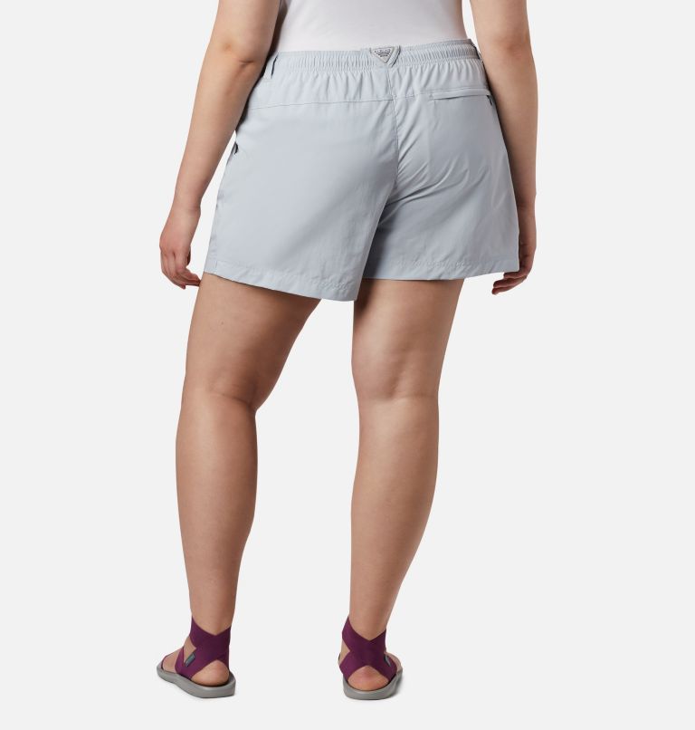 Thumbnail: Women's PFG Backcast Water Shorts - Plus Size, Color: Cirrus Grey, image 2