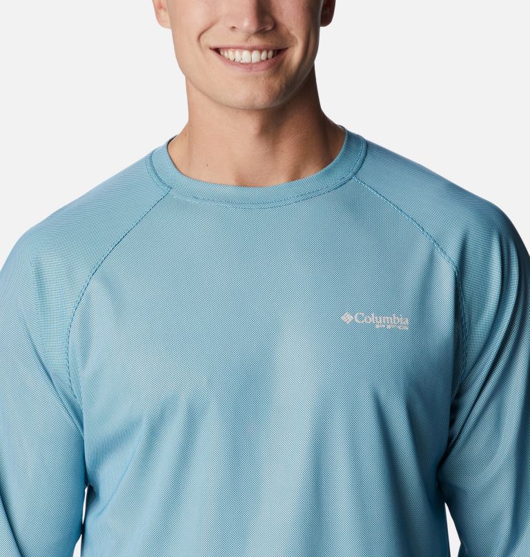 Thumbnail: Men’s PFG Terminal Deflector Long Sleeve Shirt, Color: Deep Marine, Cool Grey, image 4