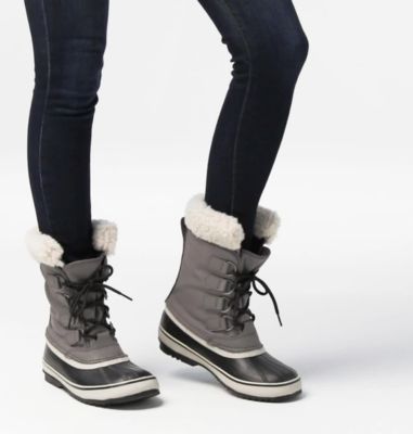 Black sorel shop women's snow boots