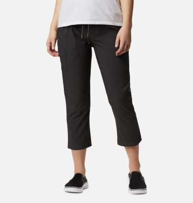 womens pull on cargo capris