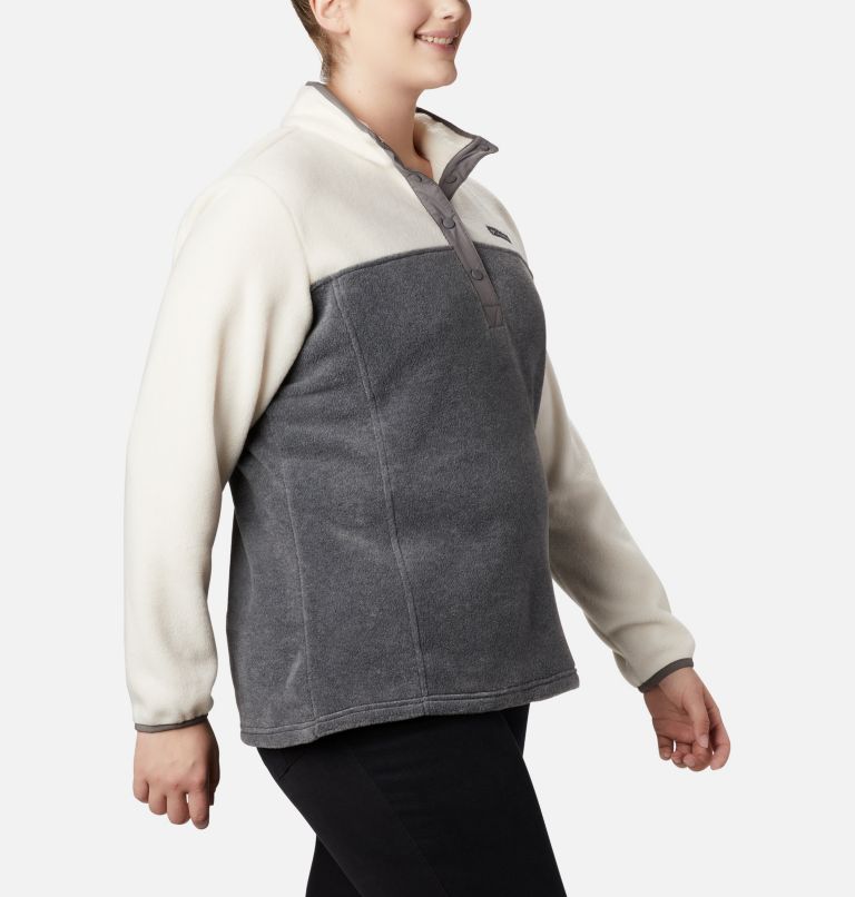 Thumbnail: Women's Benton Springs Half Snap Fleece Pullover - Plus Size, Color: City Grey Heather, Chalk, image 4